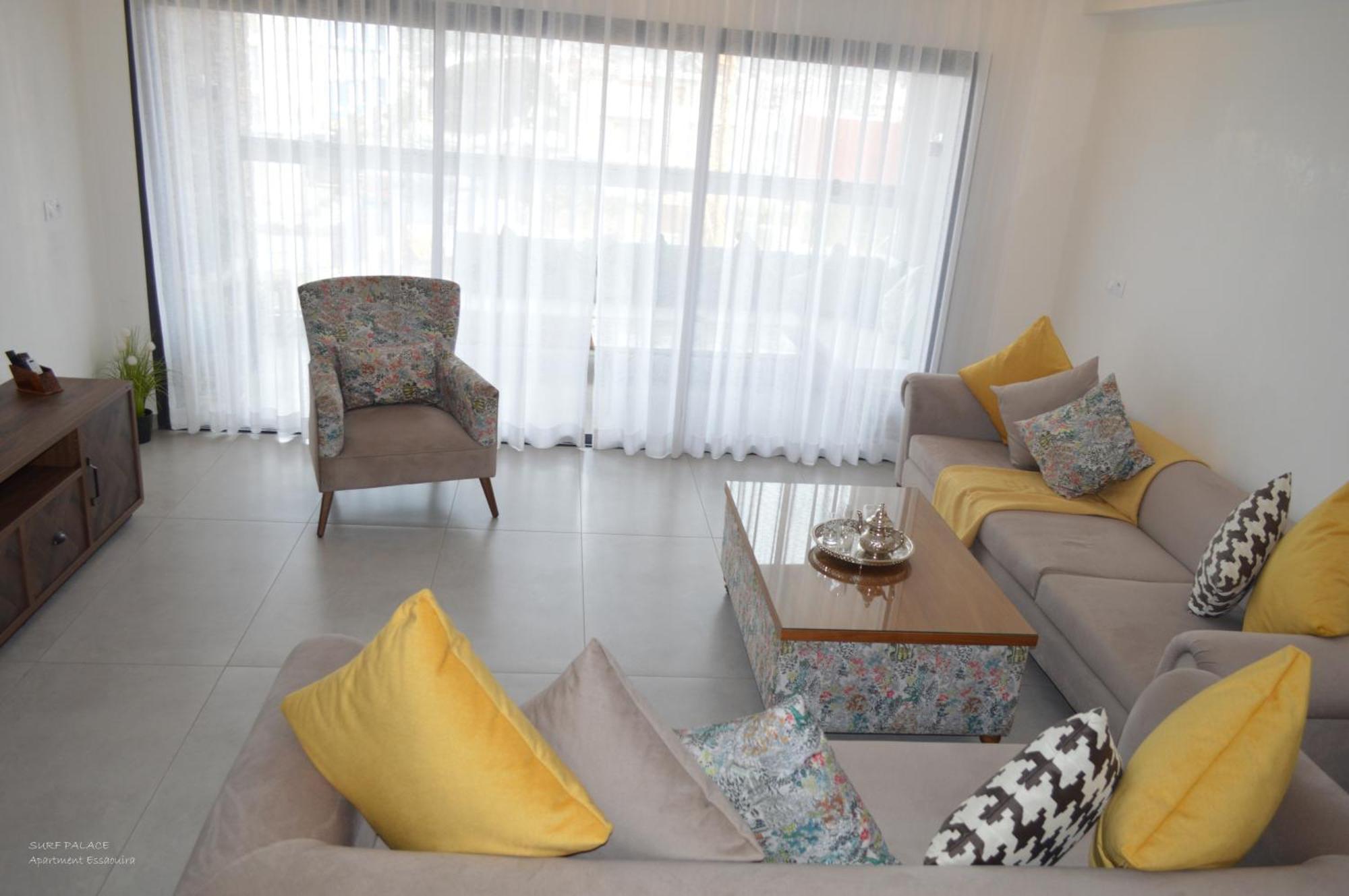 Surf Palace Beachfront Apartment Эс-Сувейра Экстерьер фото