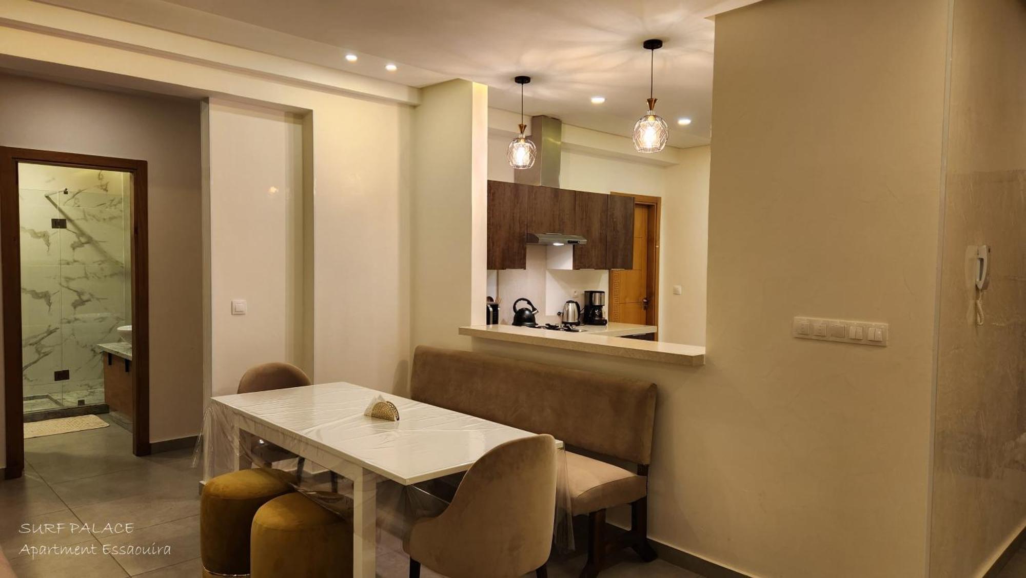 Surf Palace Beachfront Apartment Эс-Сувейра Экстерьер фото
